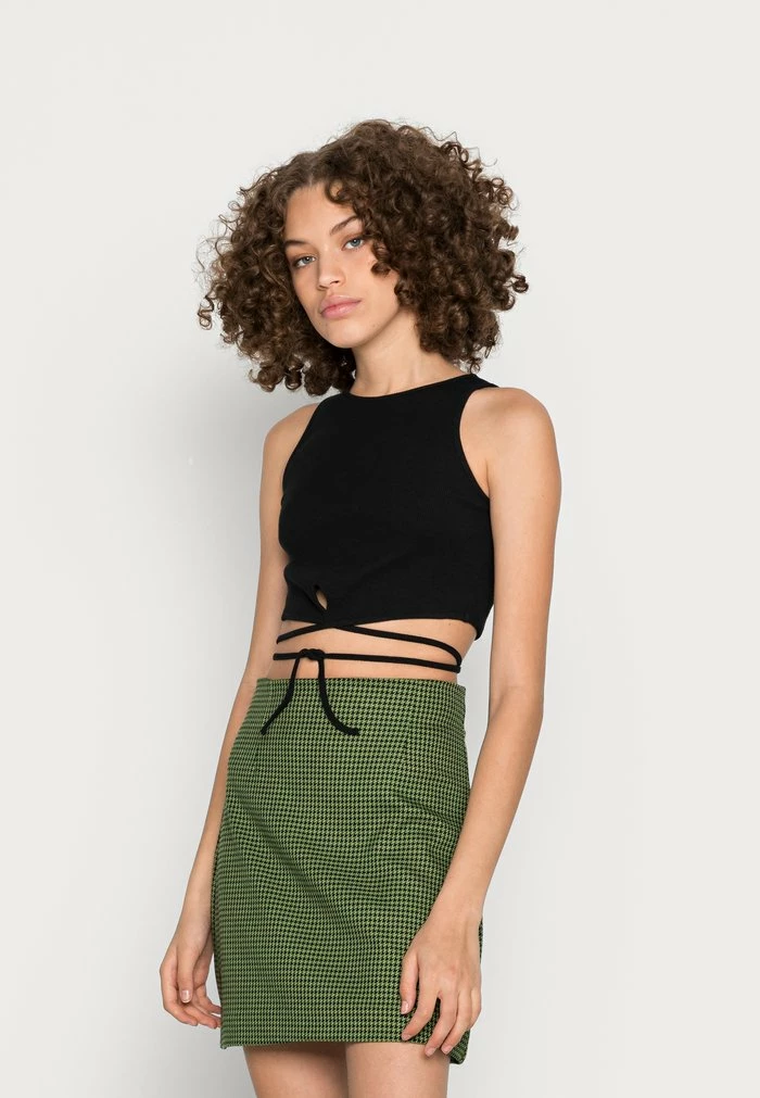 Even&Odd Top - Black 3 Even&Odd Top - Black