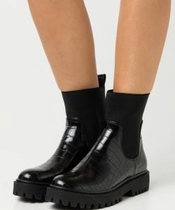 Even&Odd Platform Ankle Boots - Black