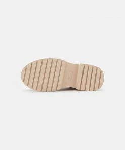 Even&Odd Classic Ankle Boots - Off-white 12 Even&Odd Classic Ankle Boots - Off-white -Even&Odd Sales Store 96e302c4b2494b2fbfc29930e80bbdcb