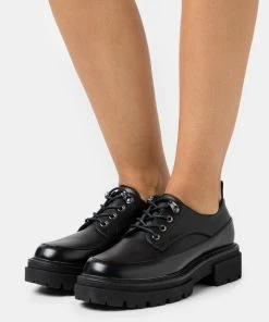 Even&Odd Lace-ups - Black