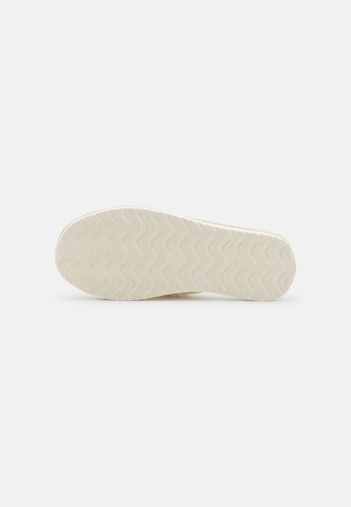 Even&Odd Slippers - Off-white 7 Even&Odd Slippers - Off-white - Image 5