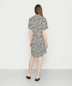 Even&Odd Shirt Dress - Black/white 9 Even&Odd Shirt Dress - Black/white -Even&Odd Sales Store 9d4a9767cf864f3c95dee30ad1cf976d