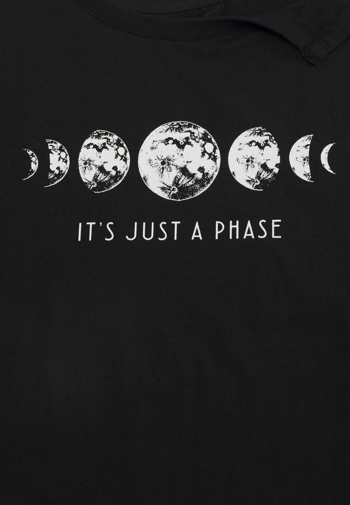 Even&Odd Print T-shirt - Black 12 Even&Odd Print T-shirt - Black - Image 10