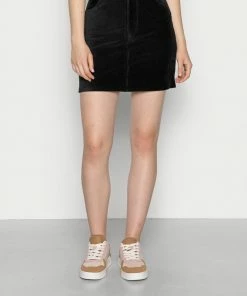 Even&Odd MINI CORDUROY HIGH ELASTIC WAIST SKIRT - Mini Skirt - Black