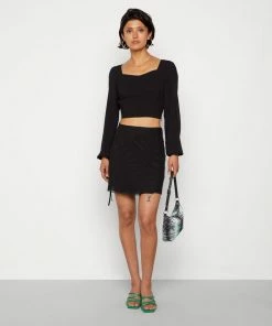 Even&Odd CROPPED BLOUSE - Blouse - Black -Even&Odd Sales Store a6296ad2304f409c9de7f54f1b71fd8f