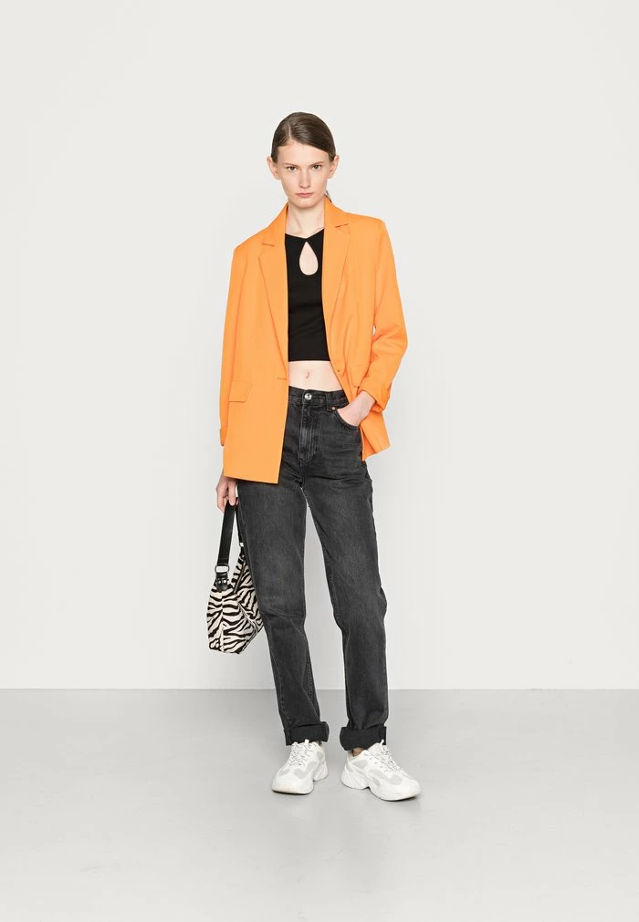 Even&Odd Top - Black 4 Even&Odd Top - Black - Image 2