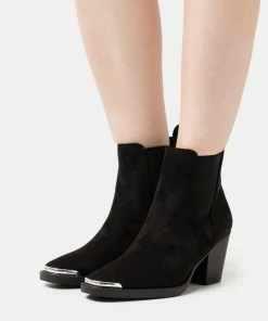 Even&Odd Cowboy/biker Ankle Boot - Black