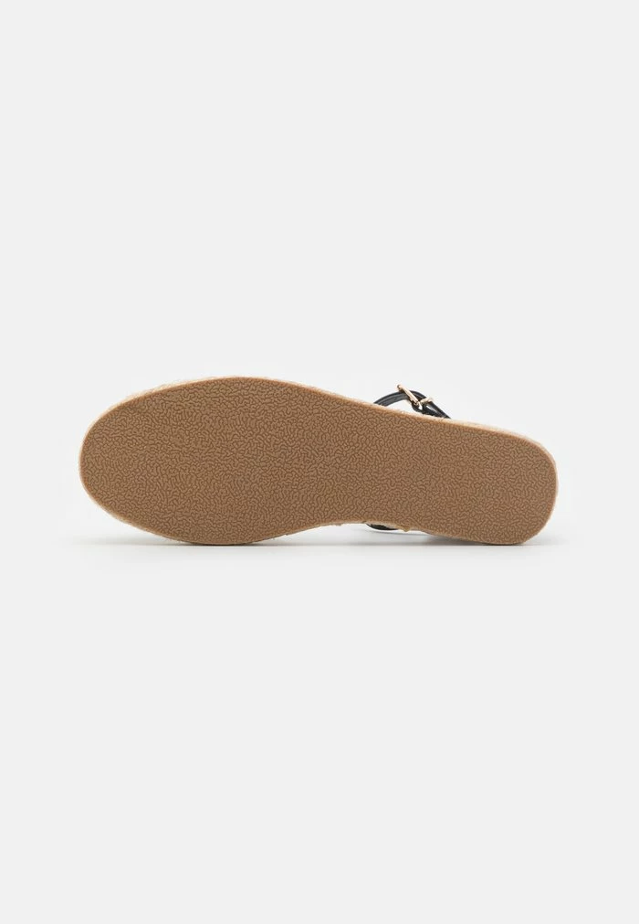 Even&Odd Espadrilles - Black 7 Even&Odd Espadrilles - Black - Image 5