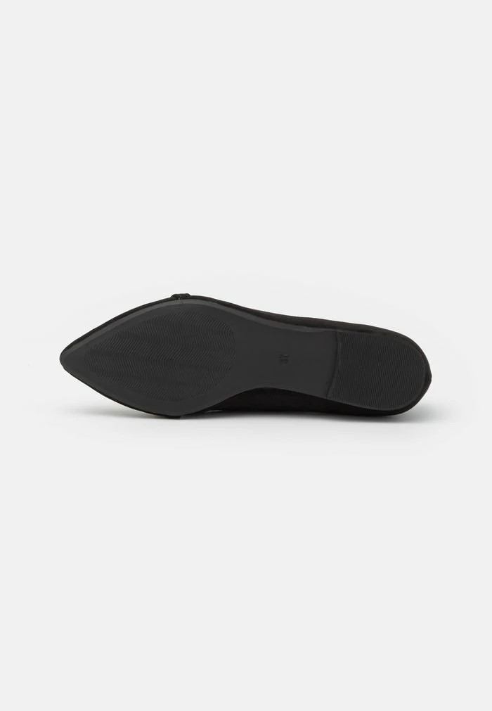 Even&Odd Slip-ons - Black 7 Even&Odd Slip-ons - Black - Image 5