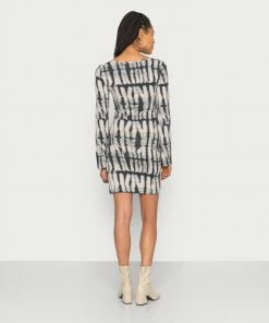 Even&Odd FLARED SLEEVES DRESS 2 Pack - Day Dress - Black/light Grey -Even&Odd Sales Store ca1189e834304902b850639e93ea5d96