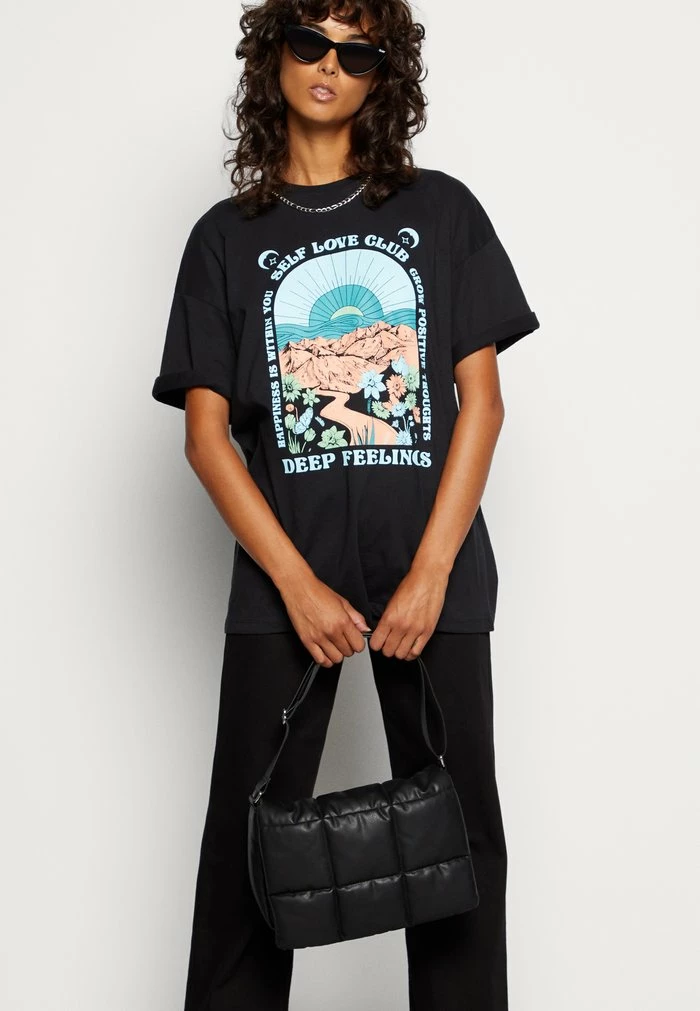 Even&Odd Print T-shirt - Black 6 Even&Odd Print T-shirt - Black - Image 4