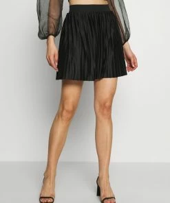 Even&Odd A-line Skirt - Black