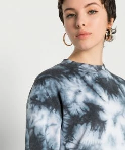 Even&Odd CREW NECK TYE DIE DRESS - Day Dress - Black/white -Even&Odd Sales Store ee7fee833efb44f9b7c0c5a7c11d1f21