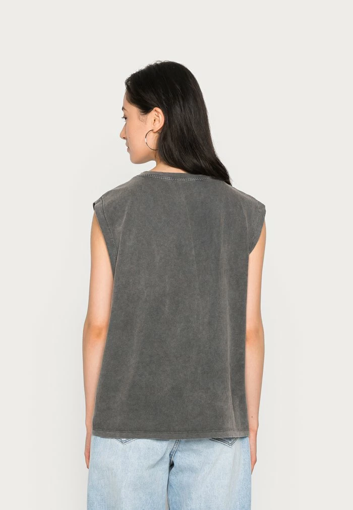 Even&Odd Print T-shirt - Black 5 Even&Odd Print T-shirt - Black - Image 3