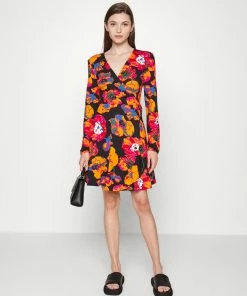 Even&Odd Jersey Dress - Black/red/orange 9 Even&Odd Jersey Dress - Black/red/orange -Even&Odd Sales Store fefc1a053b57444fbabe90c69cde6418